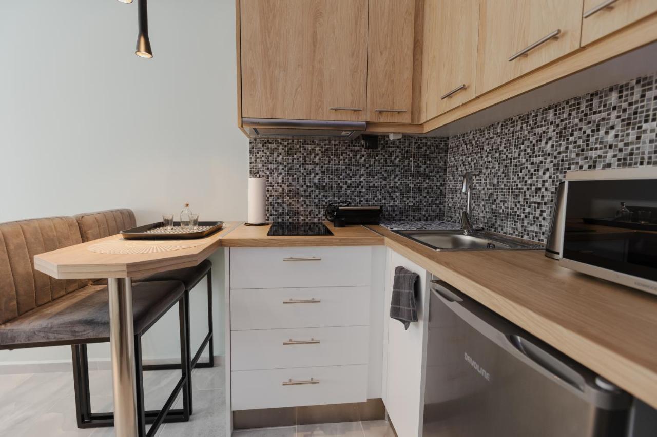 Ellmar - New & Modern Studio In The Center Chalkida Ngoại thất bức ảnh